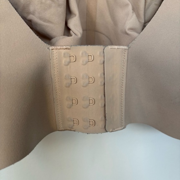 Evelyn Bobbie Beyond Bra Size L - Picture 5 of 9